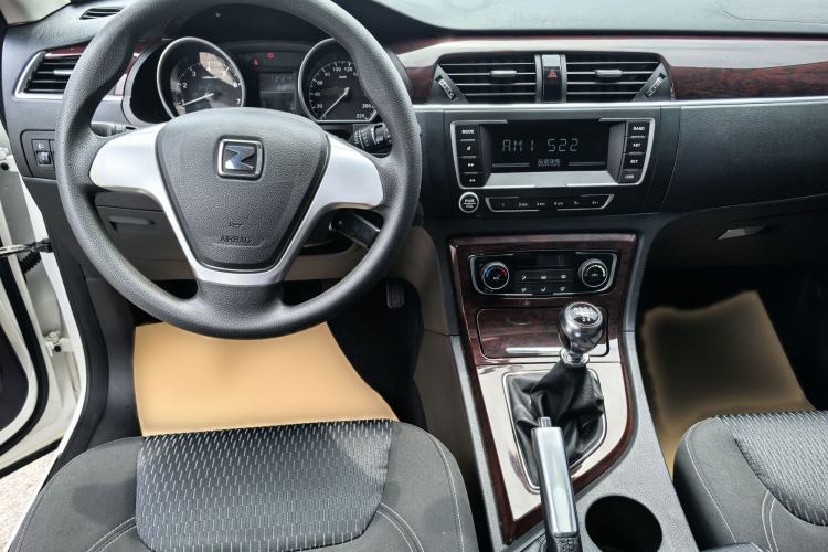 Used Zotye T600 2015 1.5T Manual Elite Model Interior 9