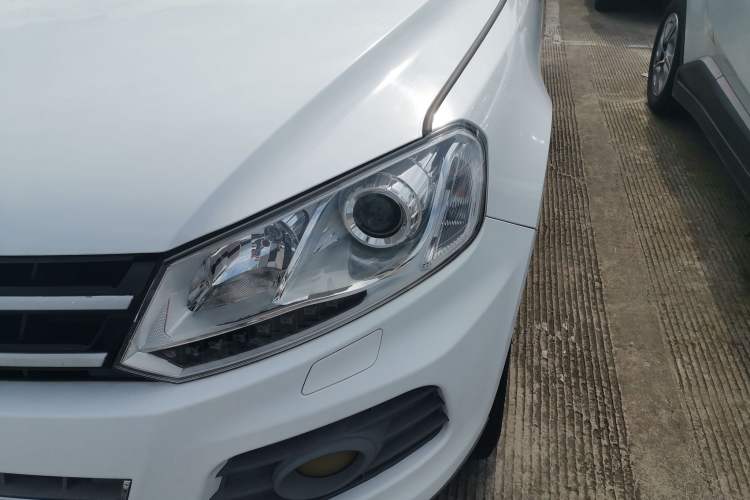 Used Zotye T600 2015 1.5T Manual Elite Model Left Front Headlight