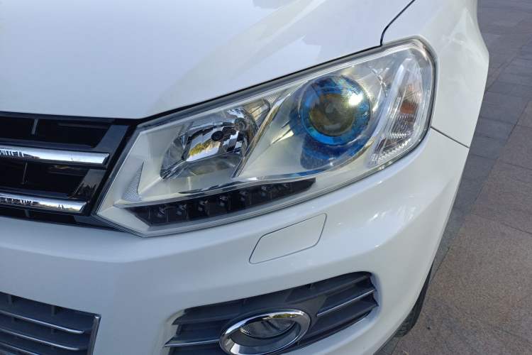 Used Zotye T600 2015 2.0T DCT Prestige Edition Left Front Headlight
