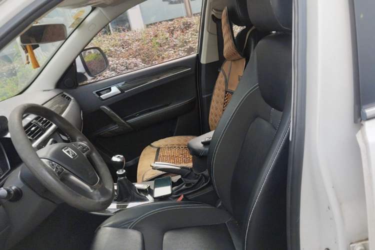 Used Zotye T600 2015 1.5T Manual Elite Model Left Front Seat