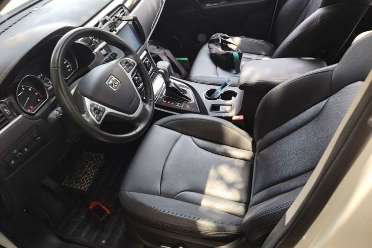 Used Zotye T600 2015 2.0T DCT Prestige Edition Left Front Seat