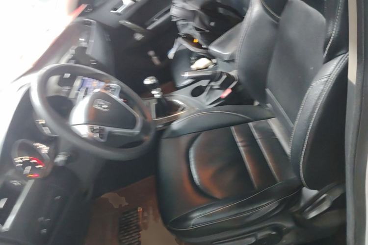 Used Zotye T600 2015 1.5T Manual Elite Model Left Front Seat