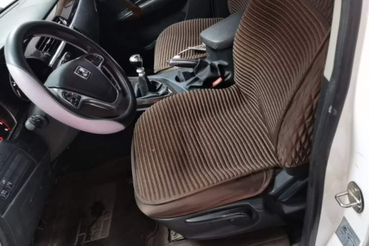 Used Zotye T600 2015 1.5T Manual Elite Model Left Front Seat