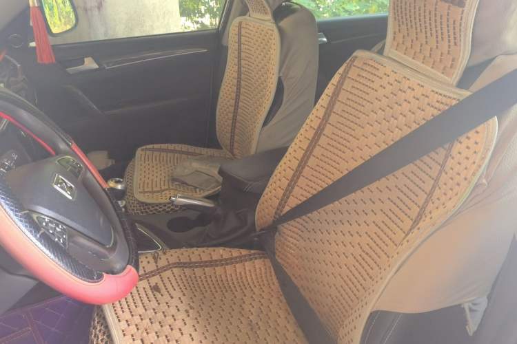 Used Zotye T600 2015 1.5T Manual Luxury Model Left Front Seat