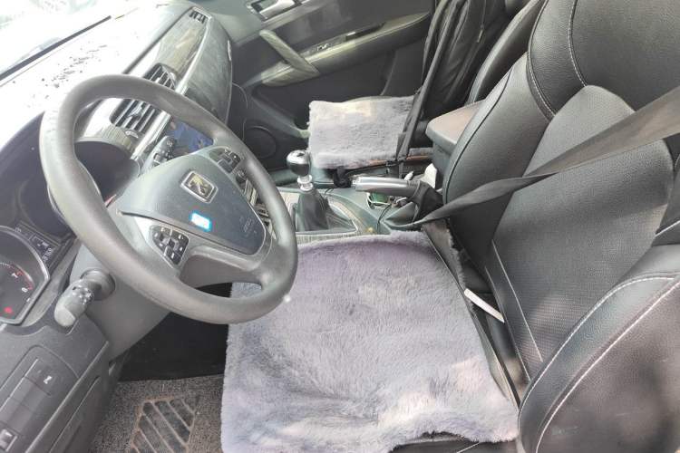 Used Zotye T600 2015 1.5T Manual Luxury Model Left Front Seat