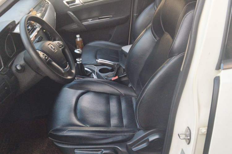 Used Zotye T600 2015 1.5T Manual Elite Model Left Front Seat