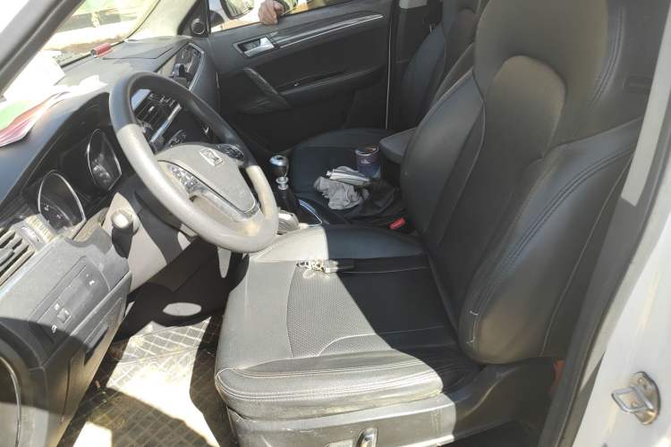 Used Zotye T600 2015 1.5T Manual Luxury Model Left Front Seat