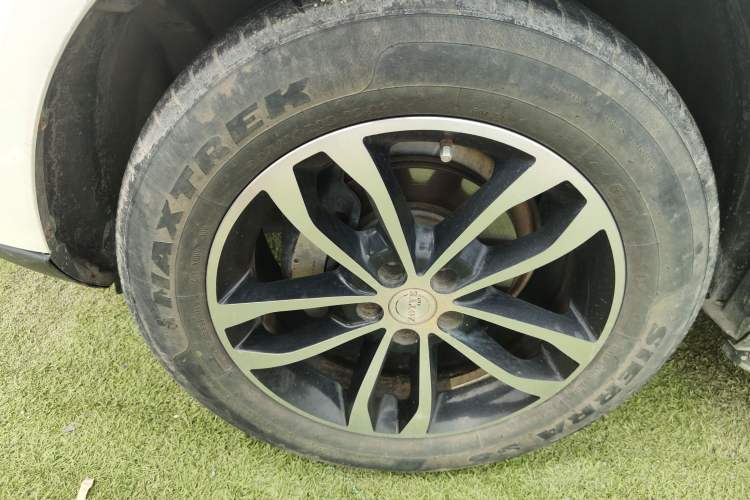 Used Zotye T600 2015 2.0T DCT Prestige Edition Left Front Wheel Hub