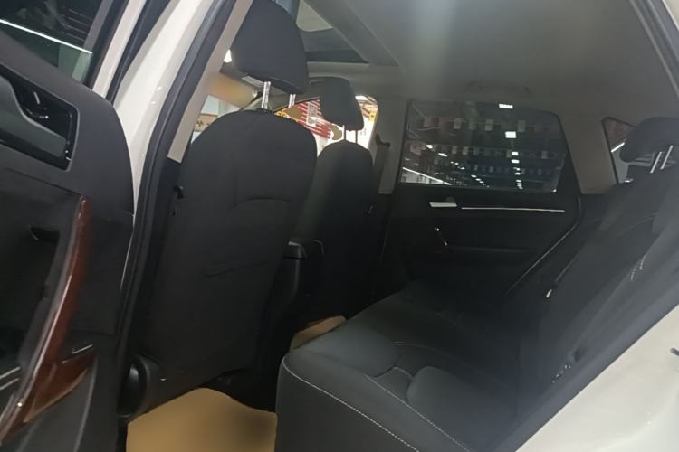Used Zotye T600 2015 1.5T Manual Elite Model Left Rear Seat