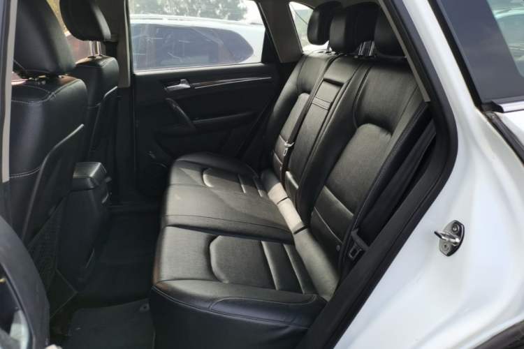 Used Zotye T600 2015 1.5T Manual Luxury Model Left Rear Seat