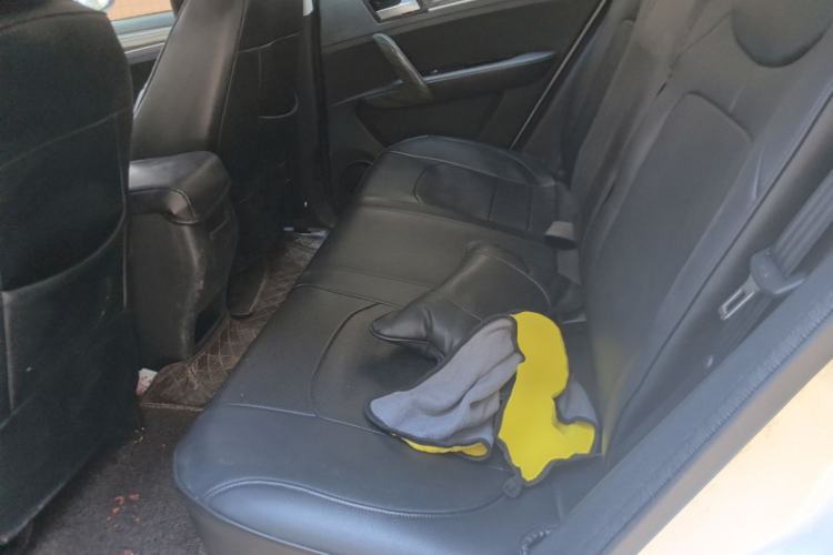 Used Zotye T600 2015 1.5T Manual Luxury Model Left Rear Seat