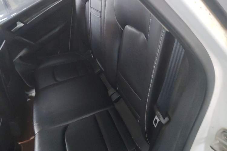Used Zotye T600 2015 1.5T Manual Elite Model Left Rear Seat