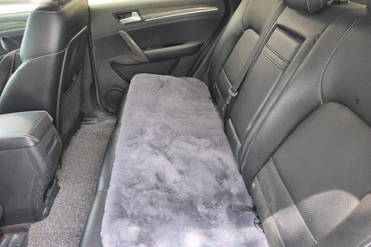 Used Zotye T600 2015 1.5T Manual Luxury Model Left Rear Seat