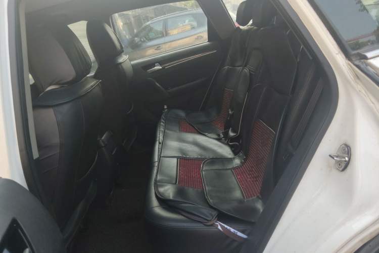 Used Zotye T600 2015 1.5T Manual Luxury Model Left Rear Seat