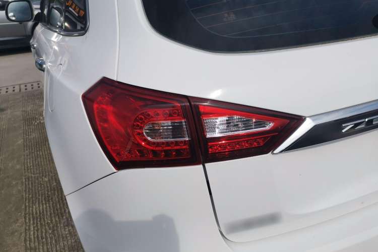 Used Zotye T600 2015 1.5T Manual Elite Model Left Rear Taillight