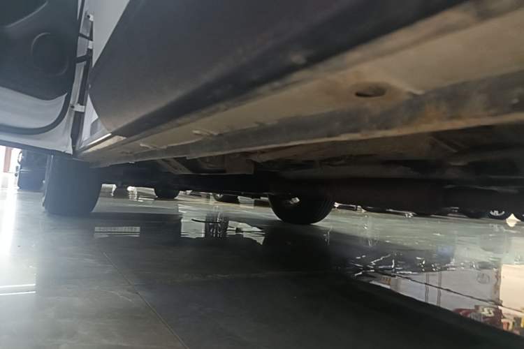Used Zotye T600 2015 1.5T Manual Elite Model Left Side Sill