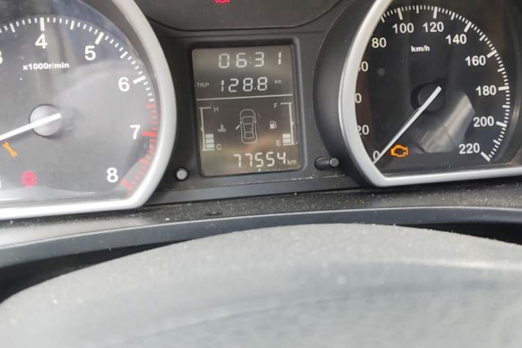 Used Zotye T600 2015 1.5T Manual Elite Model Odometer Close Up