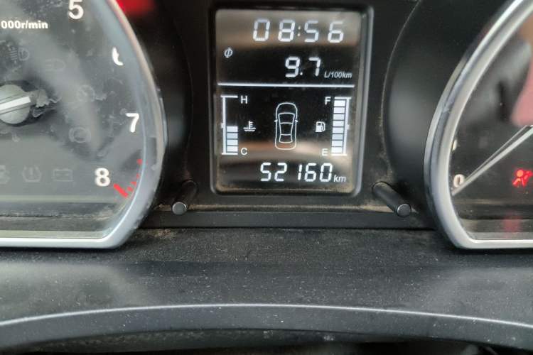 Used Zotye T600 2015 1.5T Manual Elite Model Odometer Close Up