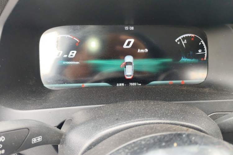 Used Zotye T600 2015 Family Edition 2.0T Manual Elite Version Odometer Close Up