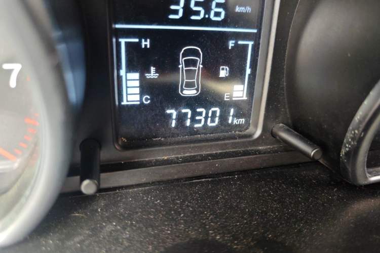 Used Zotye T600 2015 1.5T Manual Elite Model Odometer Close Up