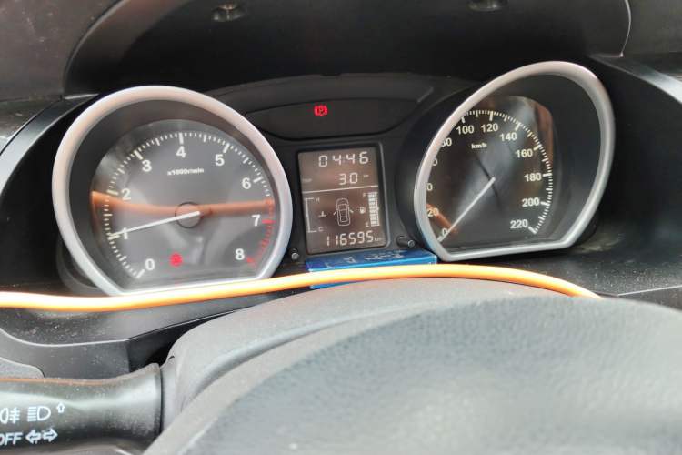 Used Zotye T600 2015 Family Edition 2.0T Manual Elite Version Odometer Close Up
