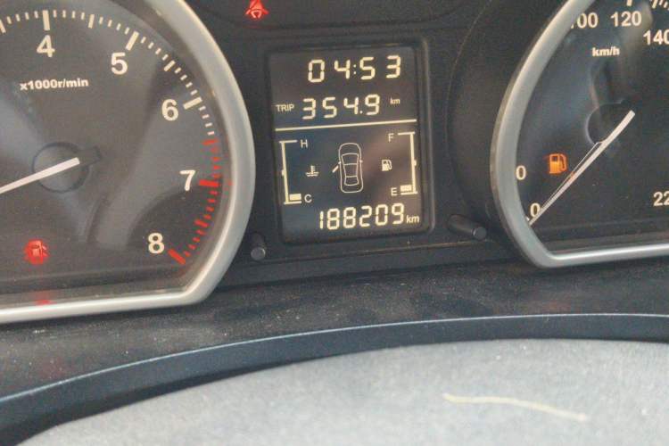 Used Zotye T600 2015 1.5T Manual Elite Model Odometer Close Up
