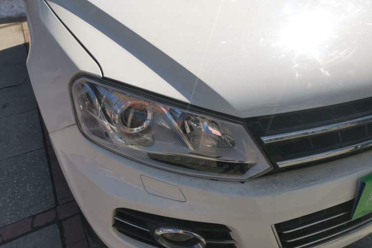 Used Zotye T600 2015 1.5T Manual Elite Model Right Front Headlight