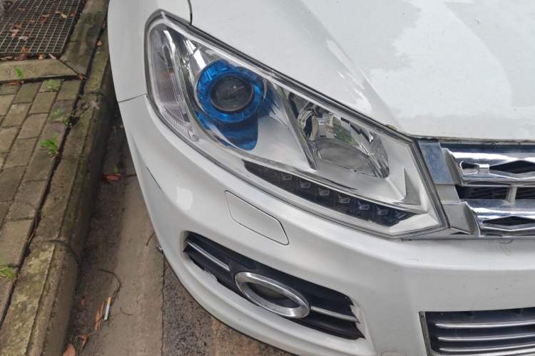 Used Zotye T600 2015 1.5T Manual Elite Model Right Front Headlight