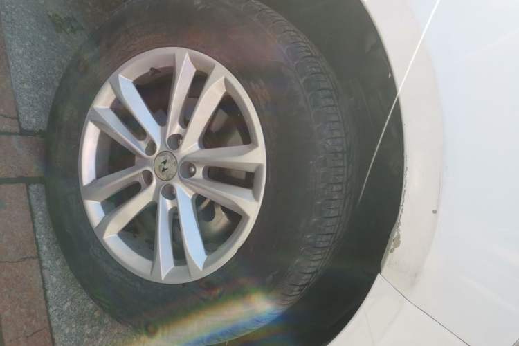 Used Zotye T600 2015 1.5T Manual Elite Model Right Front Wheel Hub