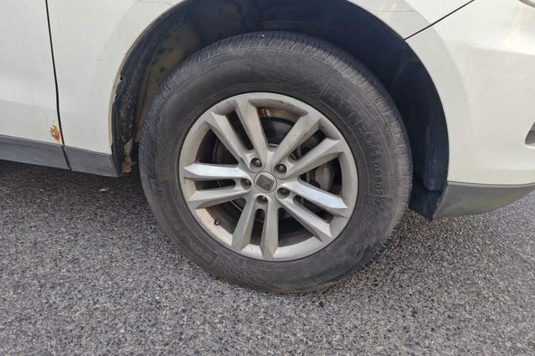 Used Zotye T600 2015 1.5T Manual Elite Model Right Front Wheel Hub