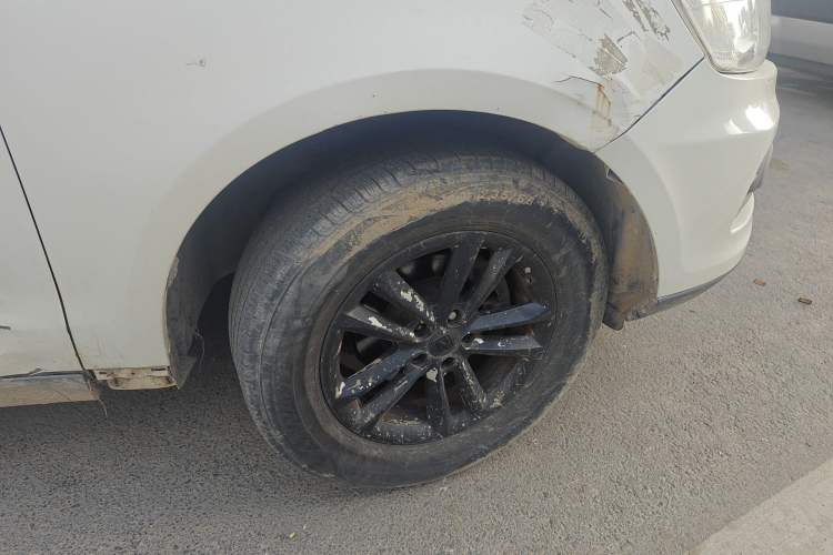 Used Zotye T600 2015 1.5T Manual Elite Model Right Front Wheel Hub