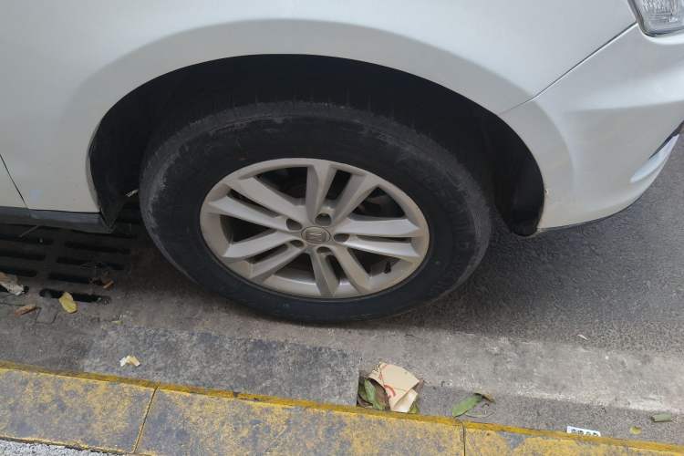 Used Zotye T600 2015 1.5T Manual Elite Model Right Front Wheel Hub