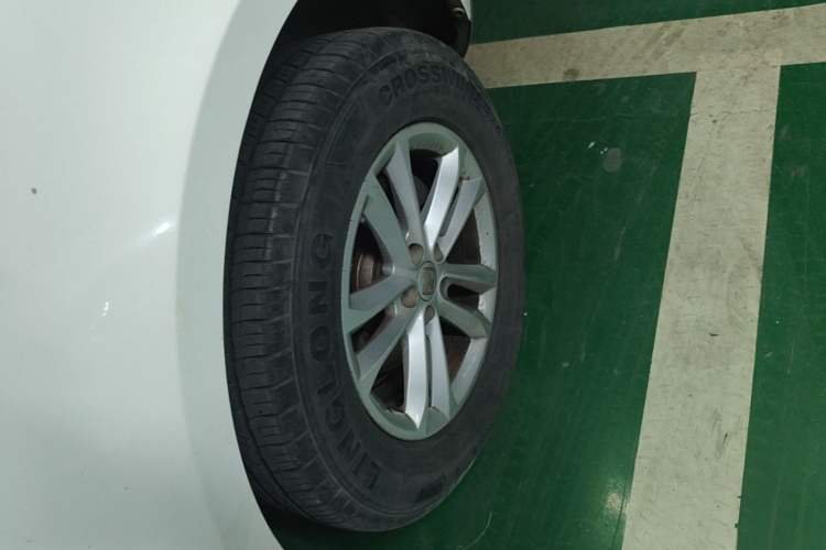Used Zotye T600 2015 1.5T Manual Elite Model Right Front Wheel Hub