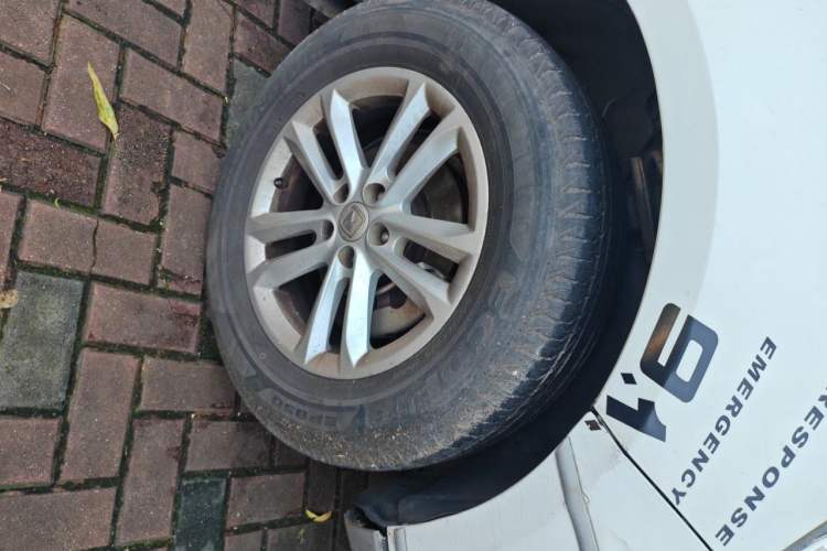 Used Zotye T600 2015 1.5T Manual Luxury Model Right Front Wheel Hub