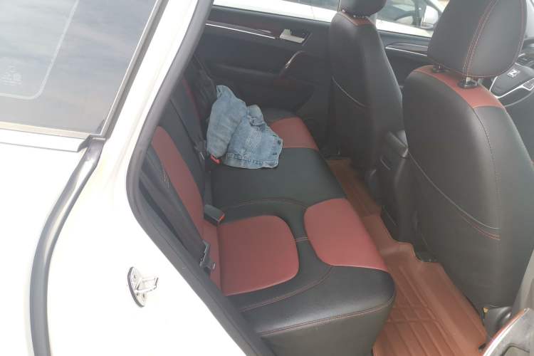 Used Zotye T600 2015 1.5T Manual Elite Model Right Rear Seat
