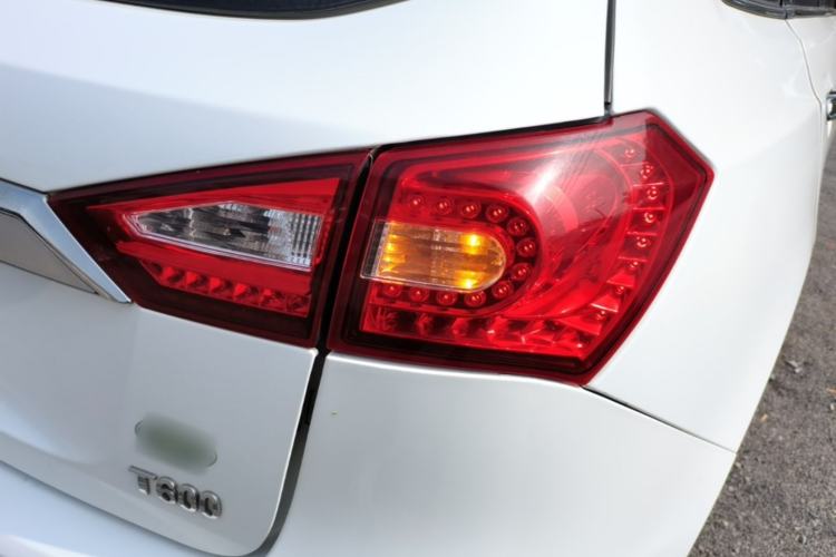Used Zotye T600 2015 1.5T Manual Luxury Model Right Rear Taillight