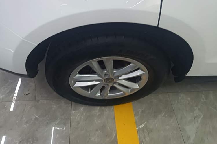 Used Zotye T600 2015 1.5T Manual Elite Model Right Rear Wheel Hub