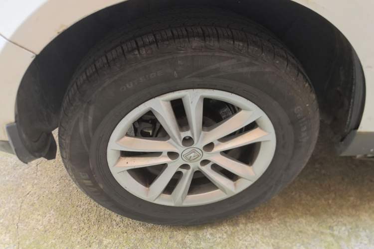 Used Zotye T600 2015 1.5T Manual Luxury Model Right Rear Wheel Hub