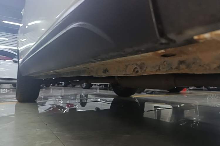 Used Zotye T600 2015 1.5T Manual Elite Model Right Side Sill