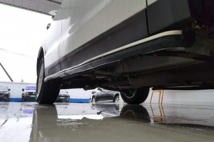 Used Zotye T600 2015 1.5T Manual Elite Model Right Side Sill