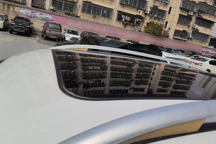 Used Zotye T600 2015 2.0T DCT Prestige Edition Roof