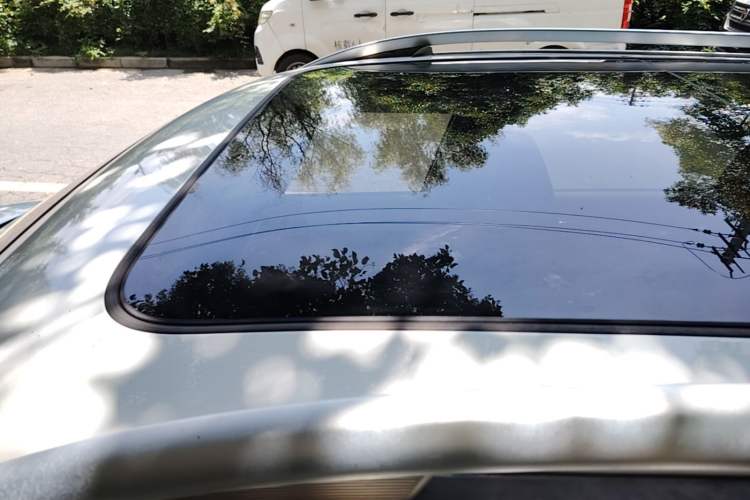 Used Zotye T600 2015 2.0T DCT Prestige Edition Roof