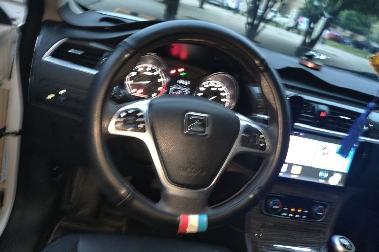 Used Zotye T600 2015 1.5T Manual Luxury Model Steering Wheel