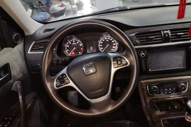 Used Zotye T600 2015 1.5T Manual Flagship Model Steering Wheel