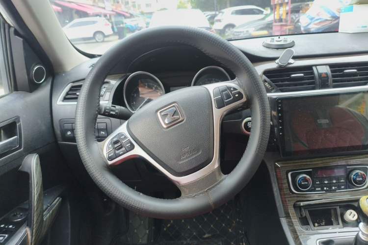 Used Zotye T600 2015 Family Edition 2.0T Manual Luxury Version Steering Wheel