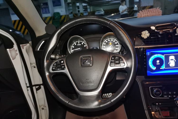 Used Zotye T600 2015 2.0T DCT Prestige Edition Steering Wheel