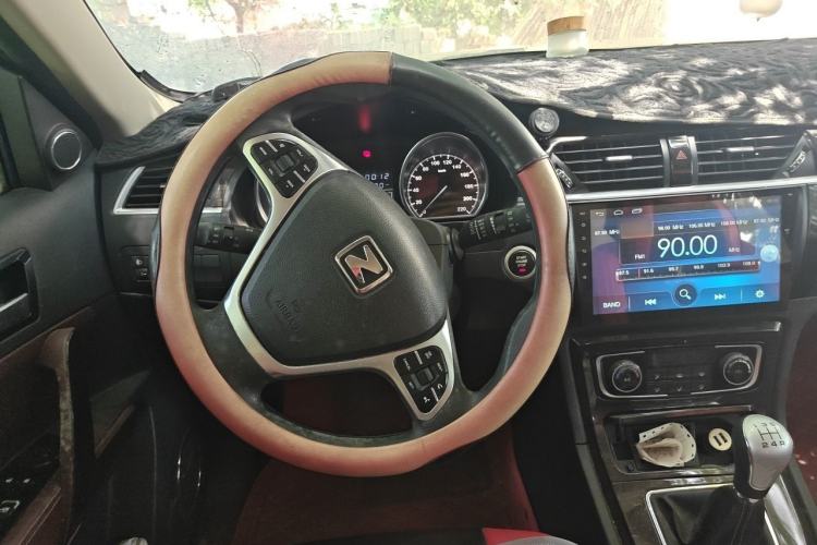 Used Zotye T600 2015 Family Edition 2.0T Manual Elite Version Steering Wheel
