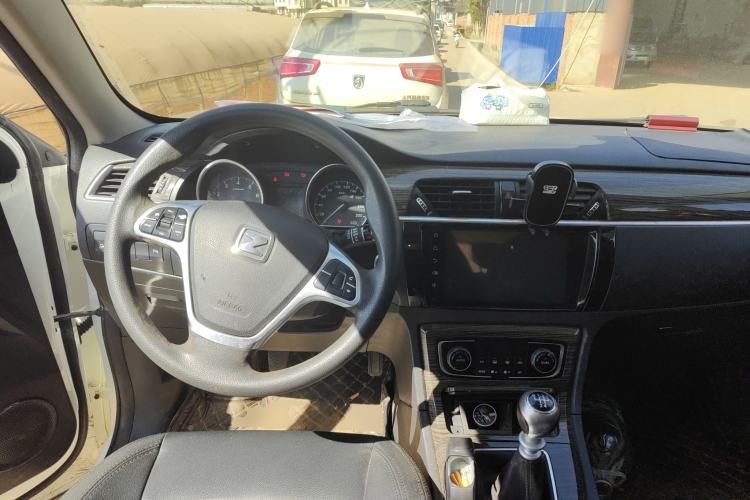 Used Zotye T600 2015 1.5T Manual Luxury Model Steering Wheel