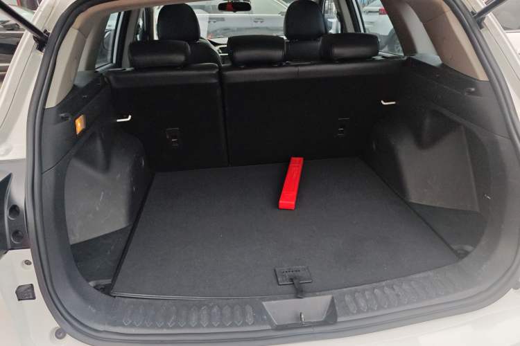 Used Zotye T600 2015 1.5T Manual Luxury Model Trunk