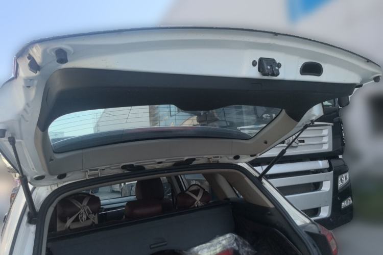 Used Zotye T600 2015 2.0T DCT Prestige Edition Trunk